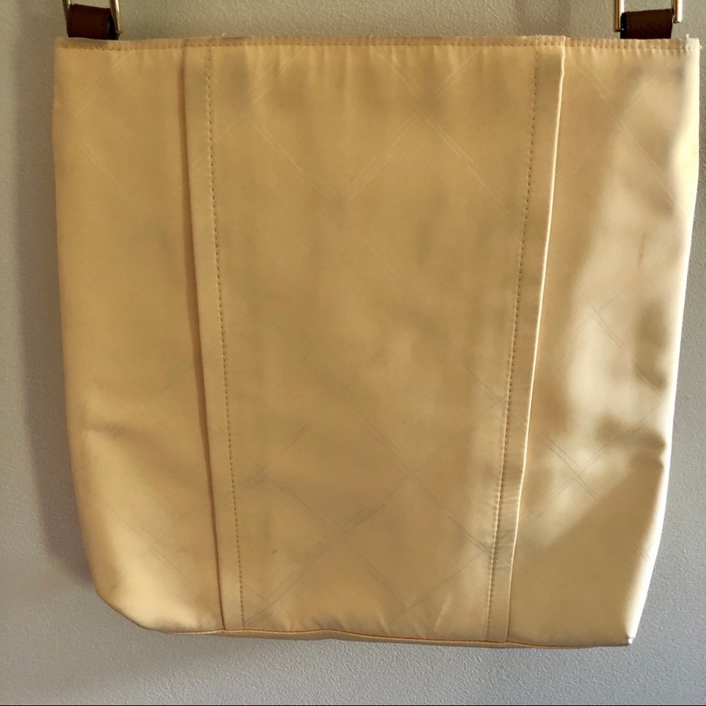 Vera Bradley Rectangular Pale Yellow Adjustable Strap Purse - Picture 9 of 16